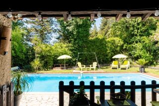  Maison à vendre 8 pièces 232 m²