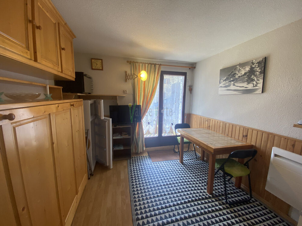 EXCLUSIVITE - STUDIO HIRMENTAZ