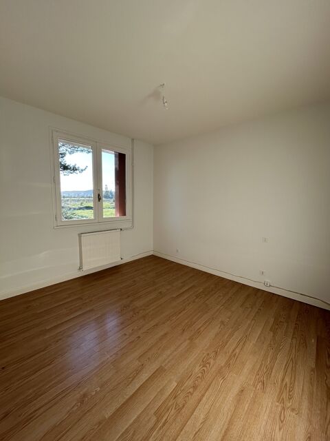  Appartement � louer 3 pi�ces 77 m�