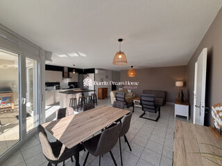  Appartement � vendre 3 pi�ces 77 m�