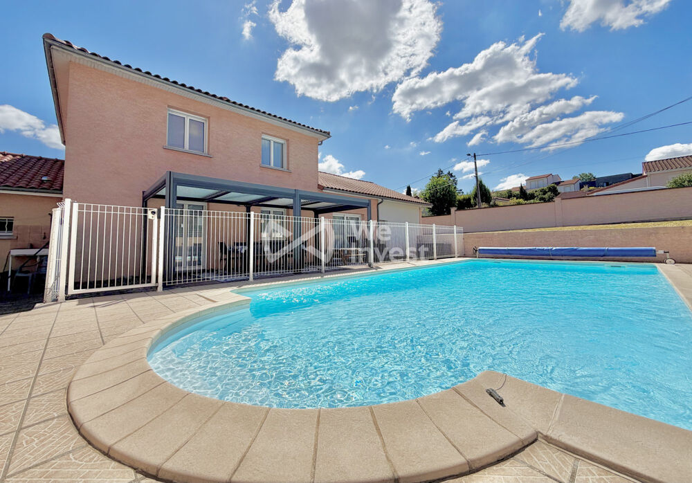 Villa de type 6 de 123 m2 habitables, 4 chambres, bureau, deux g