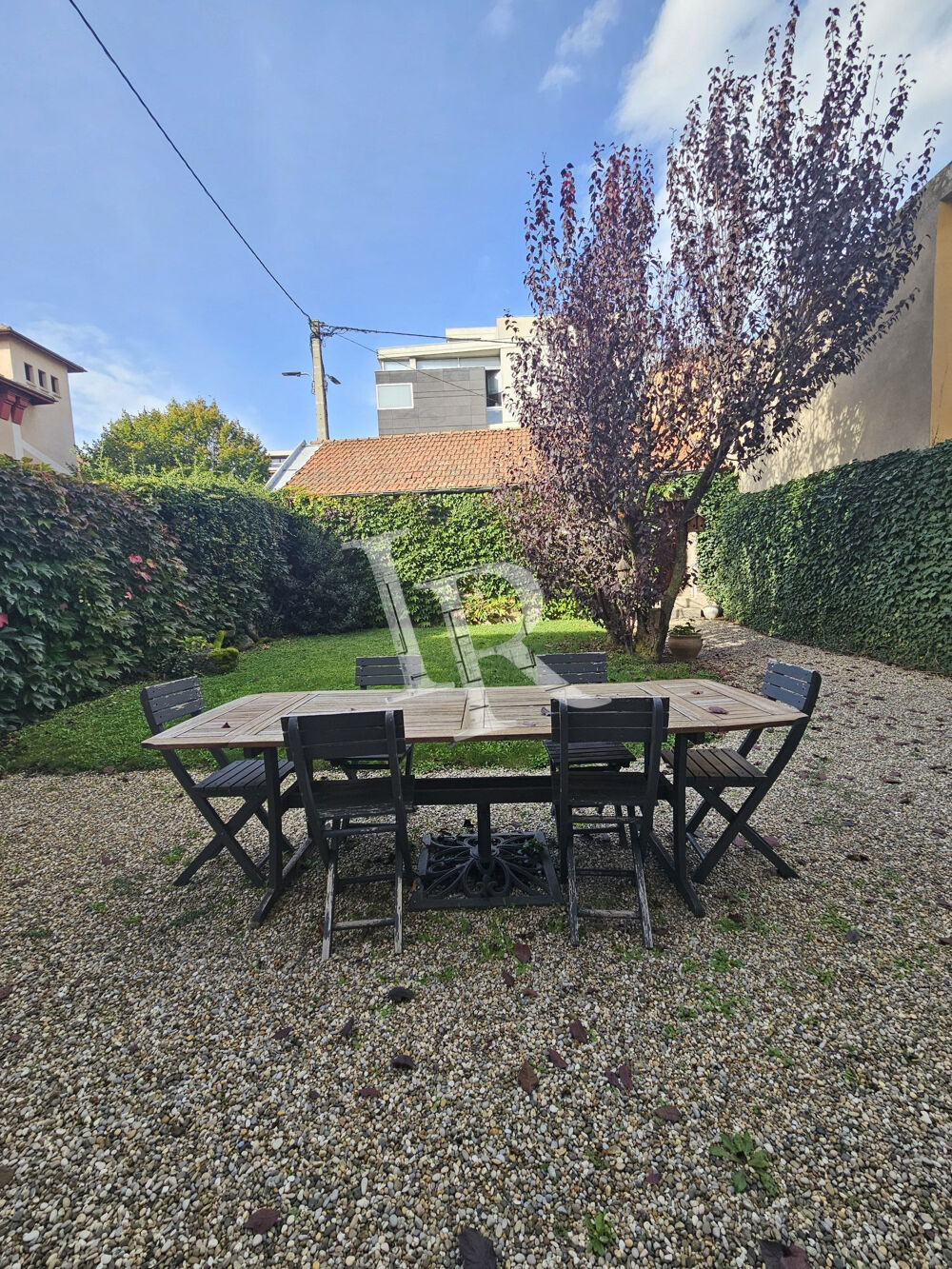 Appartement T5 avec jardin et garage - Secteur HENRI VINAY