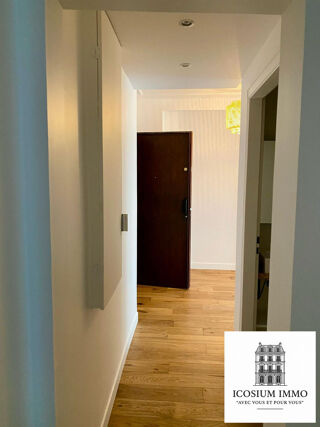  Appartement � louer 5 pi�ces 101 m� Paris