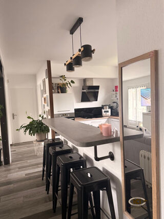 Vente Appartement T3 avec jardin, balcon et place de parking Cranves-sales