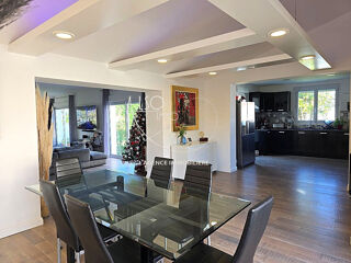  Maison � vendre 7 pi�ces 244 m�