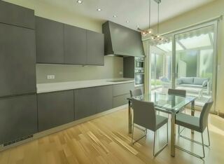  Maison à vendre 9 pièces 235 m²