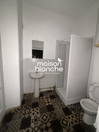 Location Appartement À LOUER – Appartement T2 de 49,02 m² – Proche Gare Saint-J Bordeaux