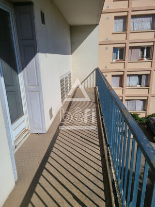  Appartement  vendre 4 pices 74 m