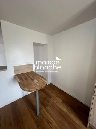  Appartement à louer 2 pièces 37 m²