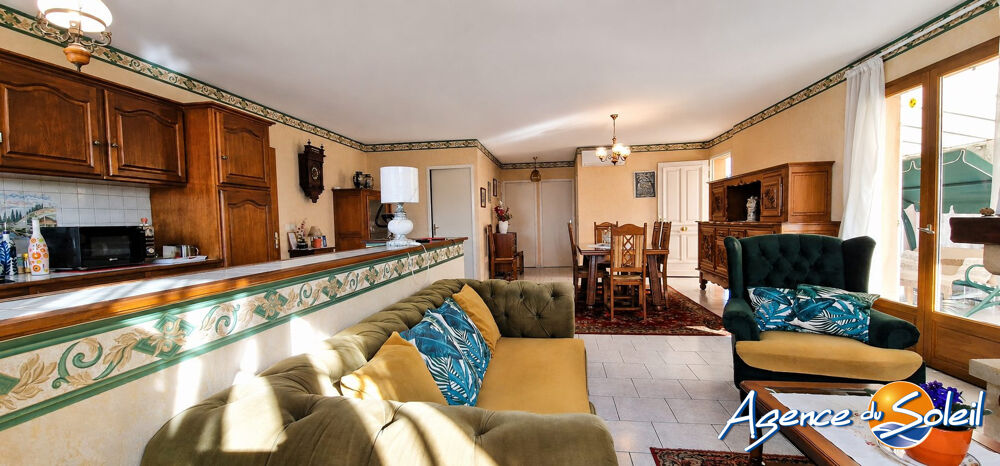 Villa de plain pied avec garage et hangar de 100m²