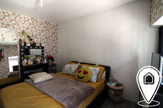  Immeuble � vendre 631 m�