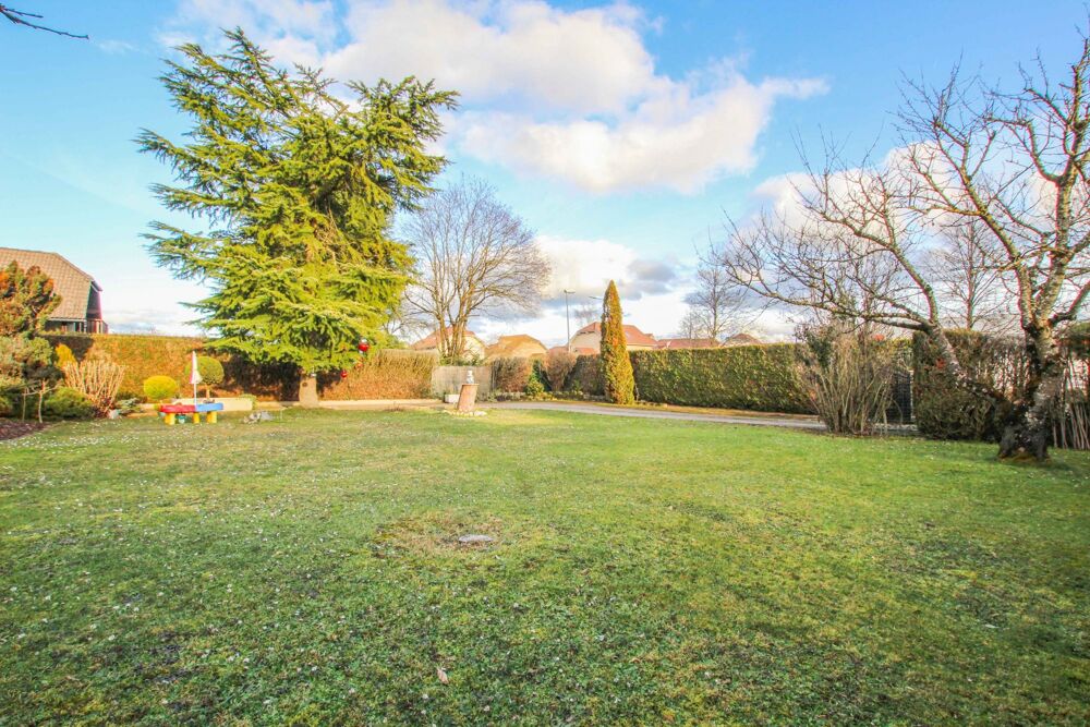 � vendre  Maison Ornex (01210)