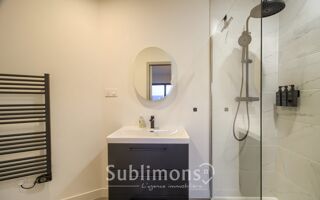  Maison à vendre 7 pièces 194 m²