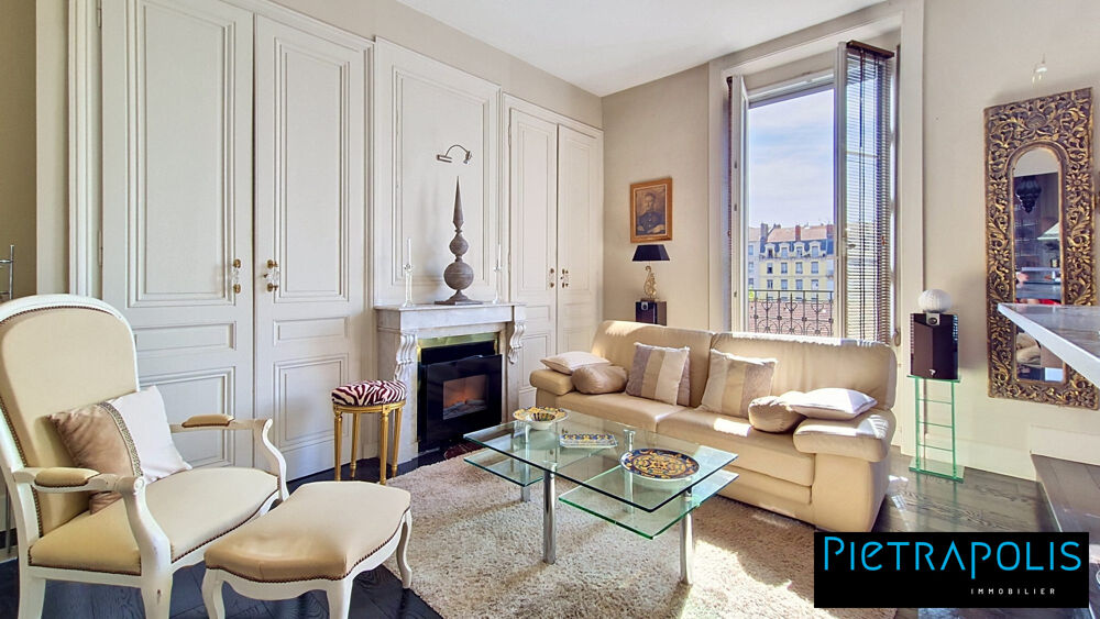 Vente Appartement Appartement bourgeois T4 - étage élevé - traversant - sans tr Lyon 7