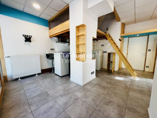  Appartement à louer 3 pièces 48 m²