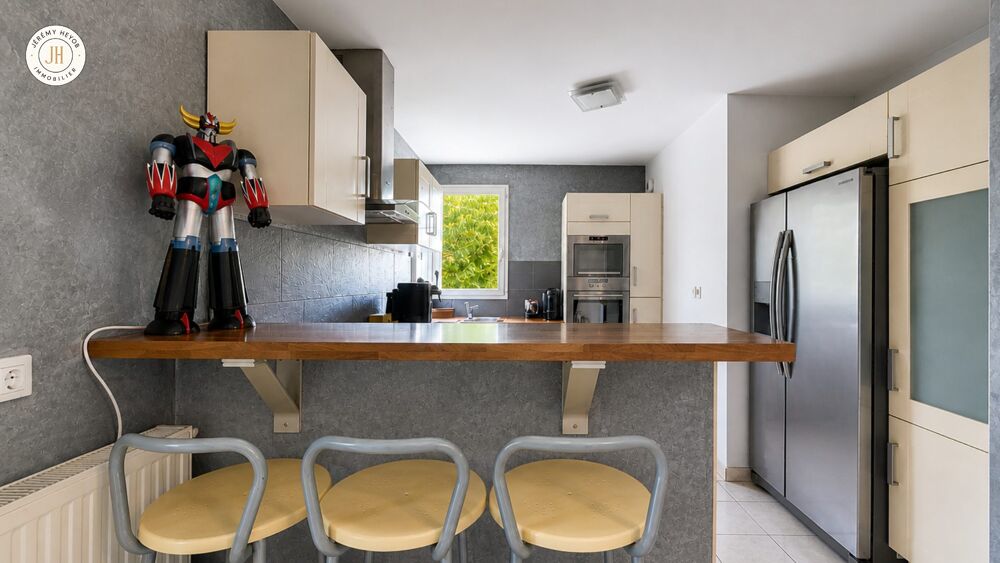 Vente Appartement Nathan un T4 avec balcon couvert, 2 parking et cave à Hauts de Saint-priest