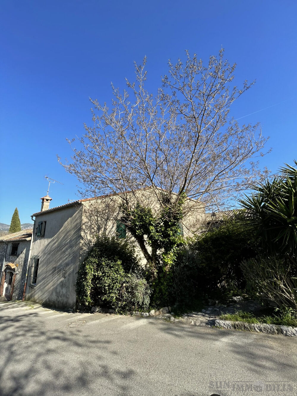 Carros Village  Maison de ville 3/4 pièces avec jardin