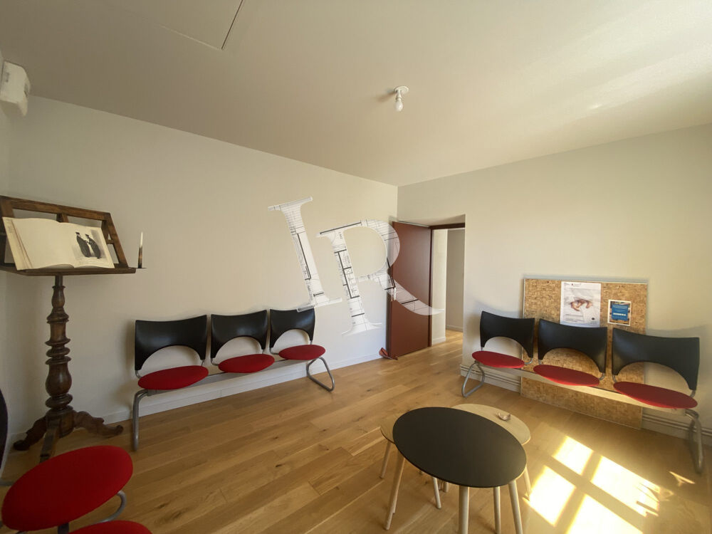   Bureaux de standing en très bon état : centre-ville du Puy-en- Le puy-en-velay