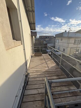  Immeuble � vendre 77 m�