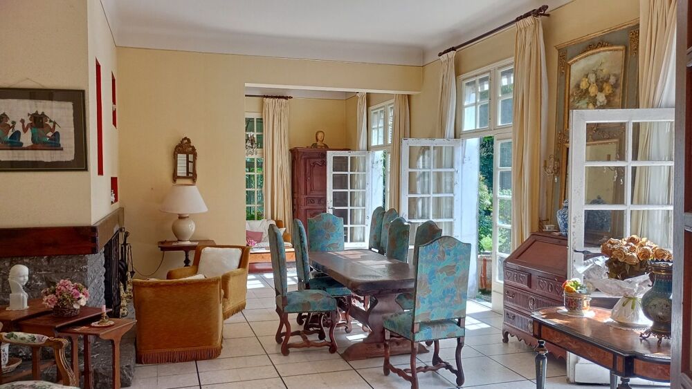 Npgaro (32), Grande maison bourgeoise avec 3 appartements + dép