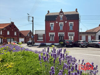  Maison � vendre 9 pi�ces 228 m�