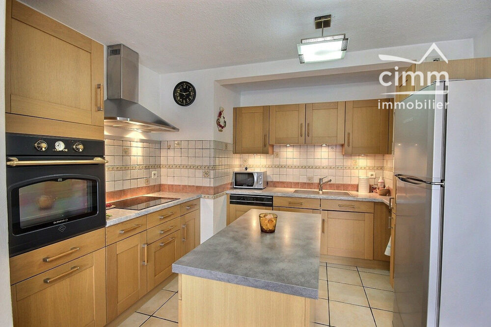 SALLANCHES  APPARTEMENT 4 PIÈCES AVEC GRAND BALCON SUD ET VU