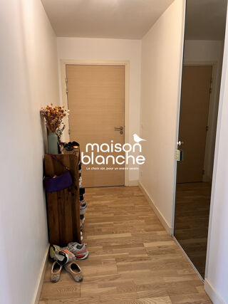  Appartement à louer 3 pièces 63 m²