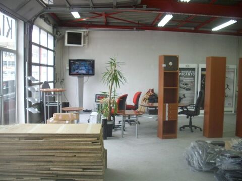 Grand Local Commercial avec show-room en location &agrave; l'entr&eacute;e d 8000 87000 Limoges