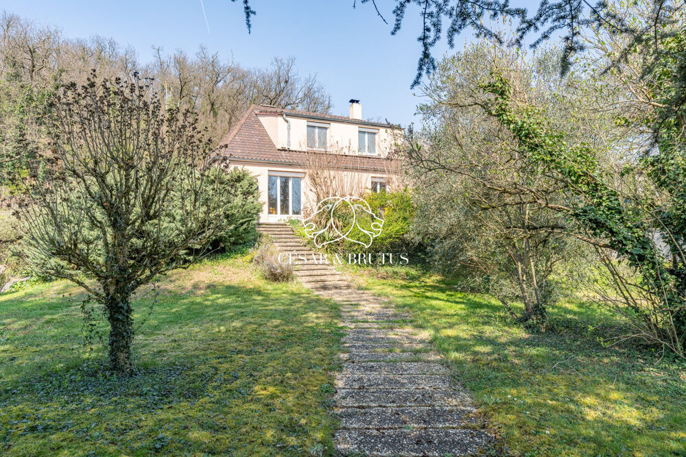Saint-Priest - Grande maison de famille N°9707