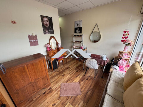 Local commercial lou&eacute; Saint Pierre 112500 97410 Saint pierre