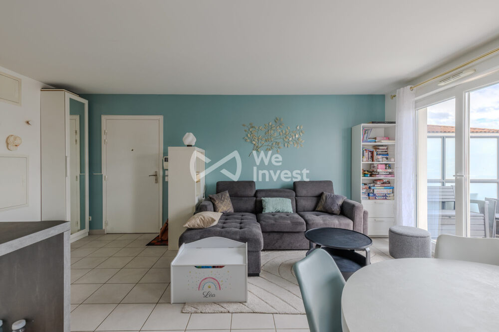 MEYZIEU CENTRE  T3 de 67 m²  Dernier étage avec ascenseu