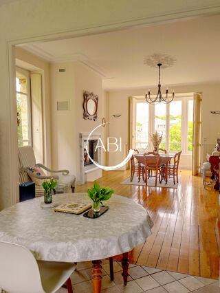  Maison � vendre 8 pi�ces 183 m�