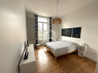  Appartement à louer 3 pièces 113 m²