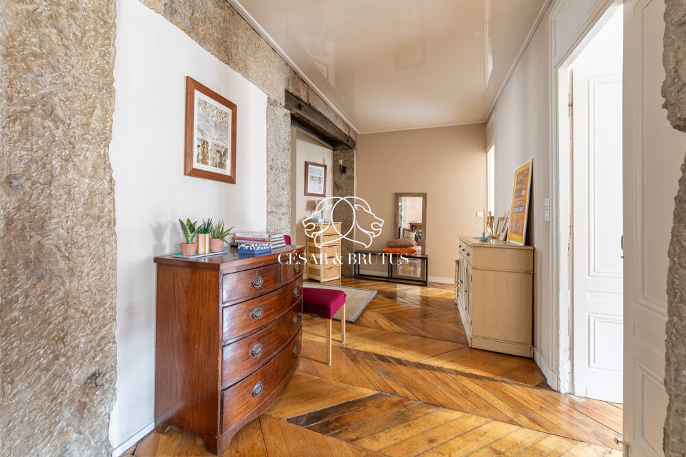 EXCLUSIF : Prestigieux T5 de 151 m²  Dernier Étage  Cord