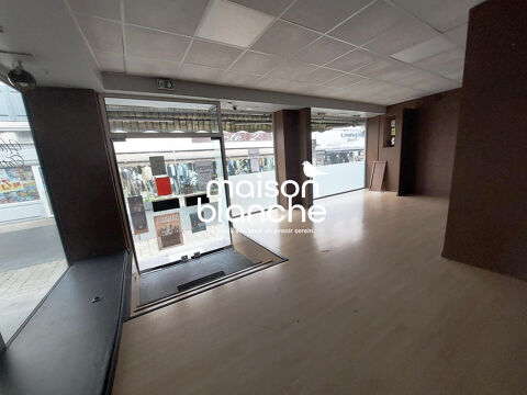 Immobilier Professionnel &agrave; vendre Parthenay 31000 79200 Parthenay