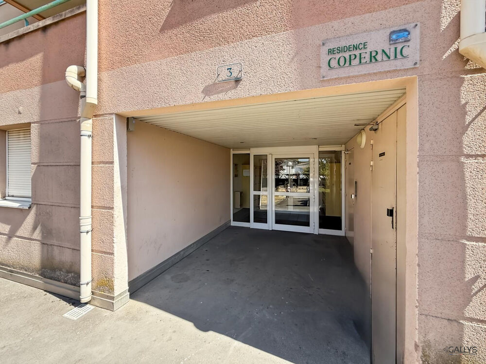 Vente Appartement Studio Metz Devant-lès-Ponts 19,35 m², avec balcon et place de Metz