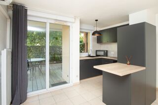  Appartement à louer 2 pièces 42 m²