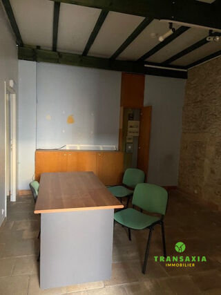  Immeuble � vendre 304 m�