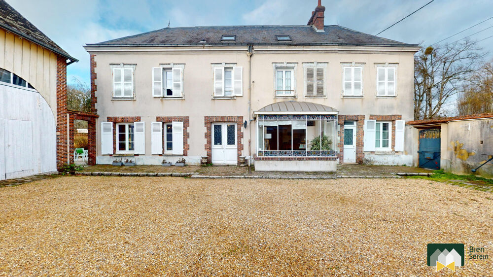 Vente Maison Maison de caract�re avec de nombreuses d�pendances, jardin et L�ves