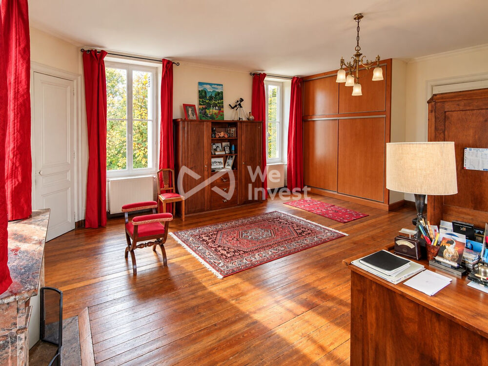 à vendre  Propriété/château Richelieu (37120)