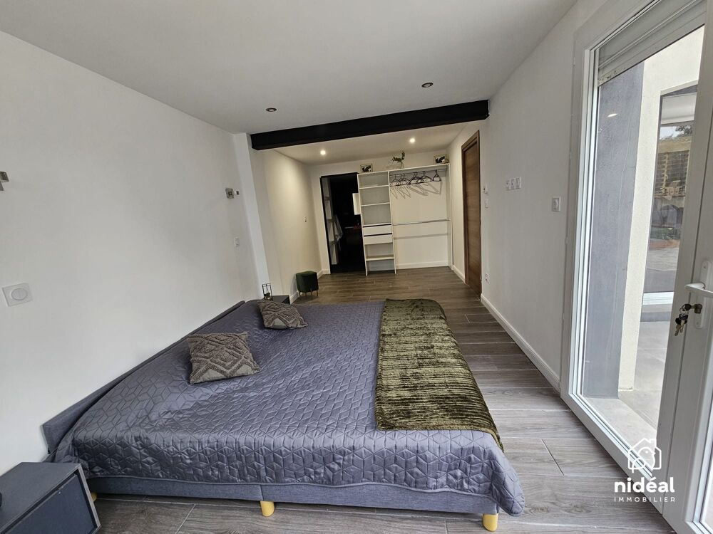Vente Maison Maison familiale rénovée avec piscine Nîmes