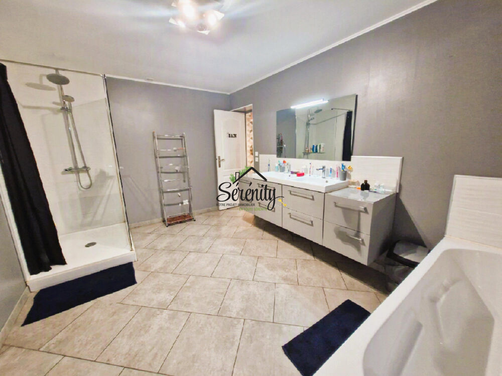 Vente Maison Maison rénovée avec grands volumes, terrasse couverte et jardi Quiéry-la-motte