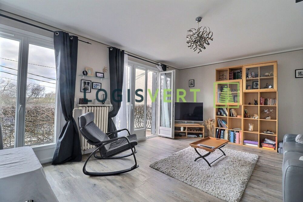 Maison familiale rénovée à Chateaufort!