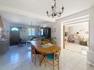  Maison  vendre 8 pices 160 m