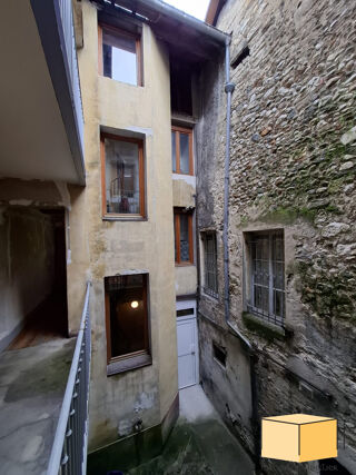  Immeuble � vendre 179 m�