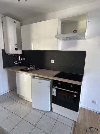  Appartement à louer 1 pièce 33 m²