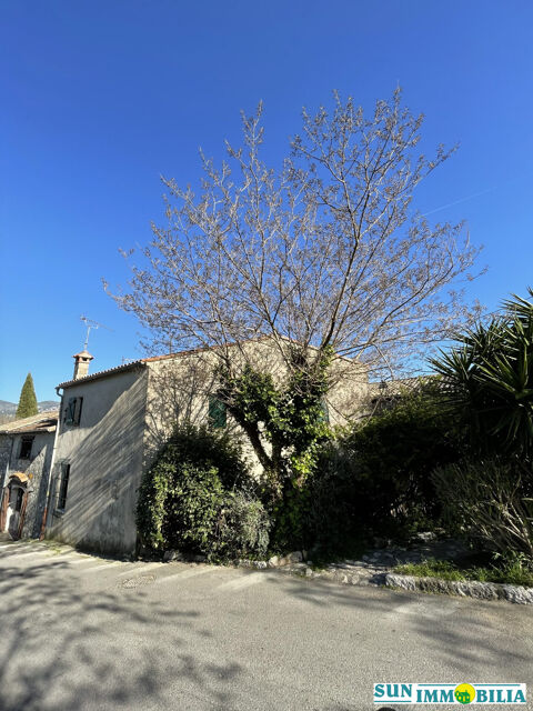   Carros Village � Maison de ville 3/4 pi�ces avec jardin Maison - 4 pi�ce(s) - 84 m�
