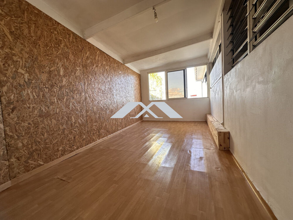 Vente Immeuble Opportunité investisseur - emplacement recherché Saint-joseph
