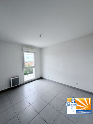  Appartement à louer 5 pièces 103 m²