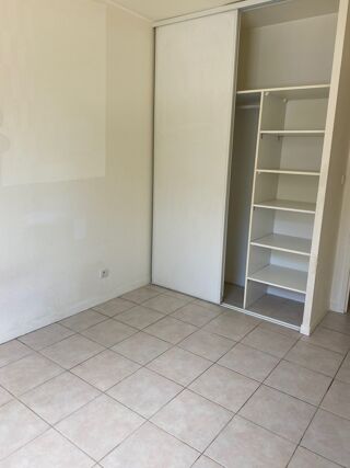  Appartement � louer 4 pi�ces 76 m�